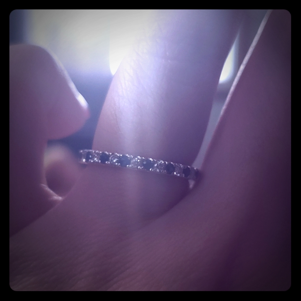 Vera Wang wedding band from the love collection